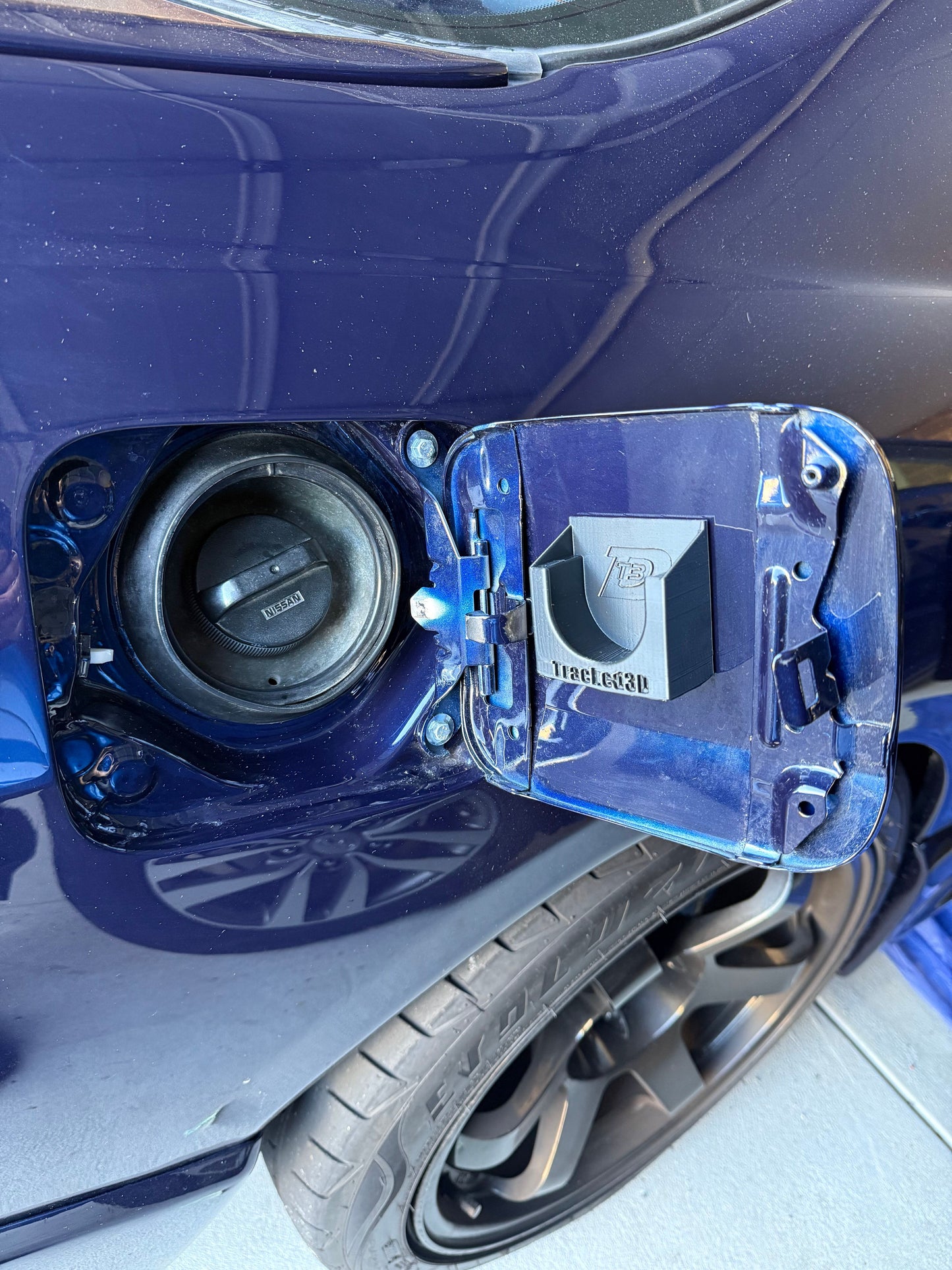 Fuel Cap Holder - Nissan Skyline R33 Gtst