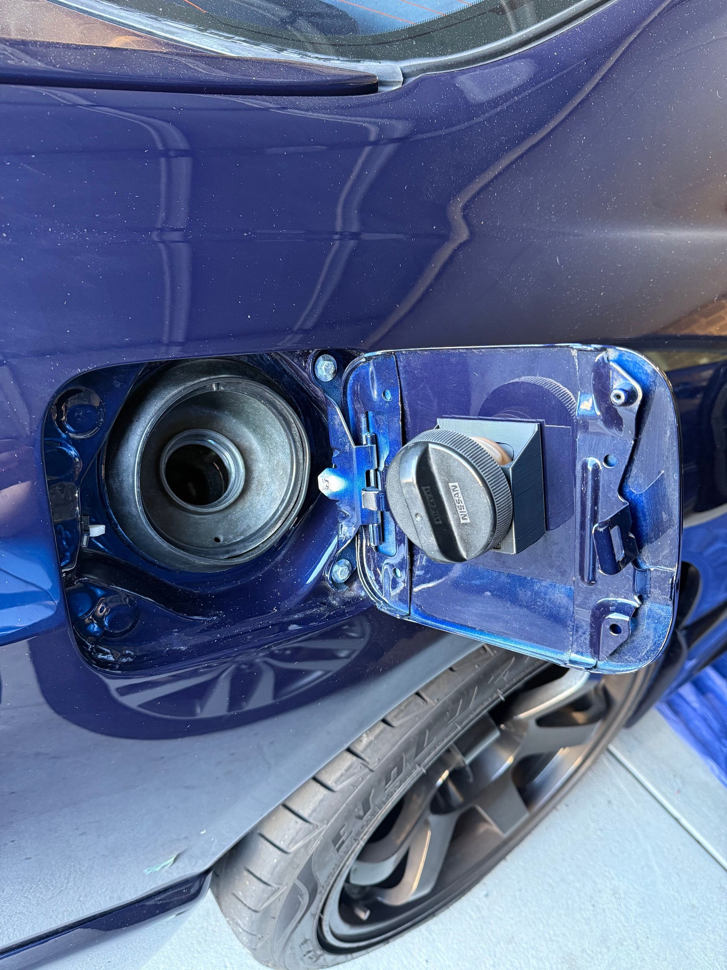 Fuel Cap Holder - Nissan Skyline R33 Gtst